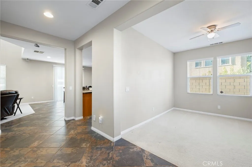 43929 W 44th W, Lancaster, California 93536 home-pic-9
