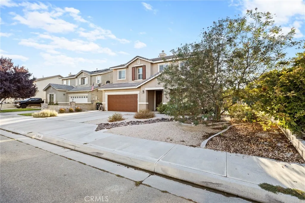 43929 W 44th W, Lancaster, California 93536 home-pic-6