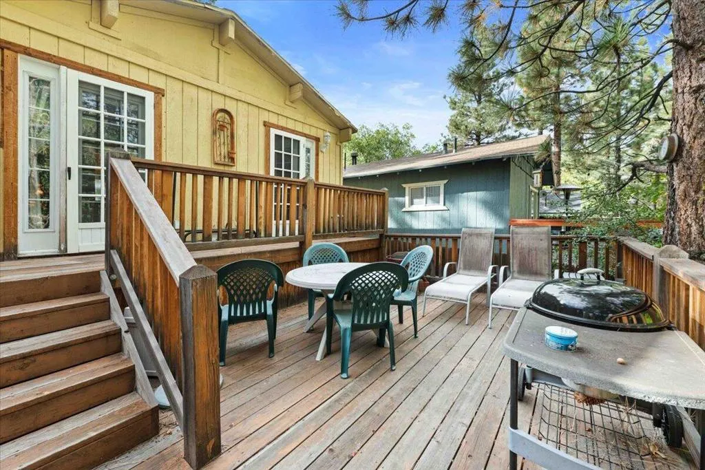817 Maple Lane, Sugarloaf, California 92386 home-pic-21