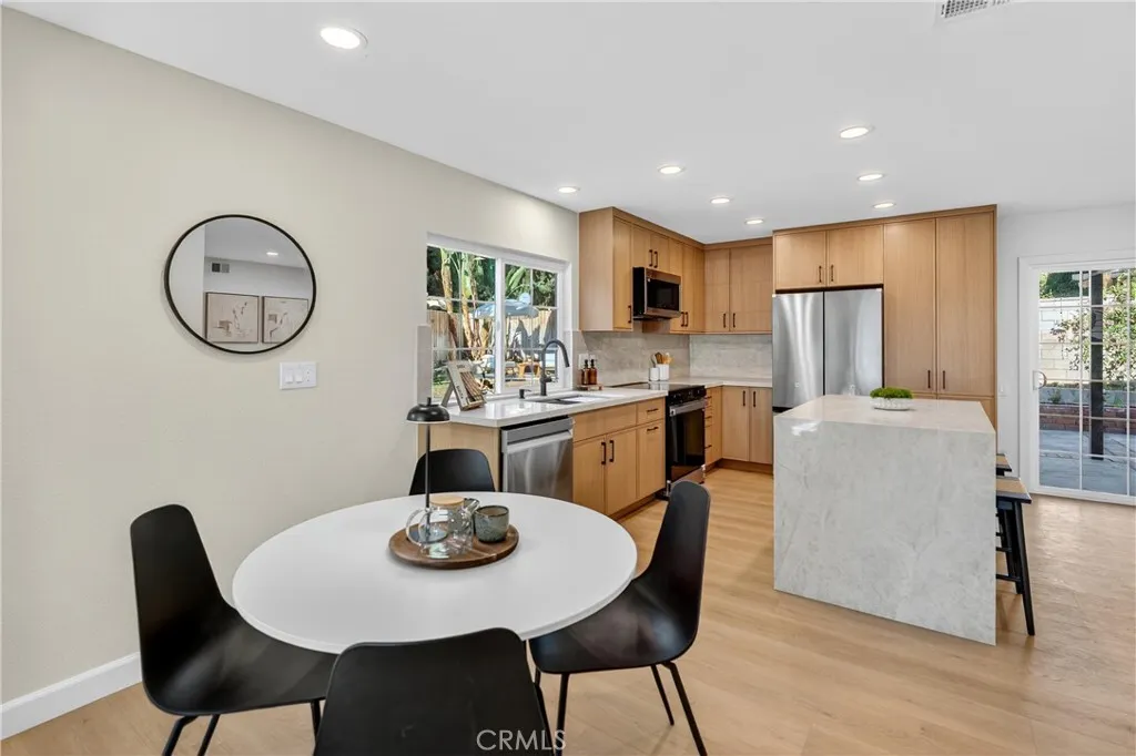 1891 N Garland Lane, Anaheim, California 92807 home-pic-9