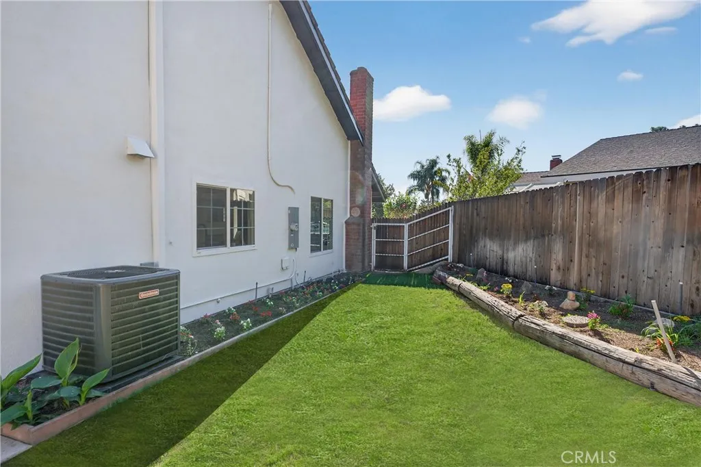 1891 N Garland Lane, Anaheim, California 92807 home-pic-45