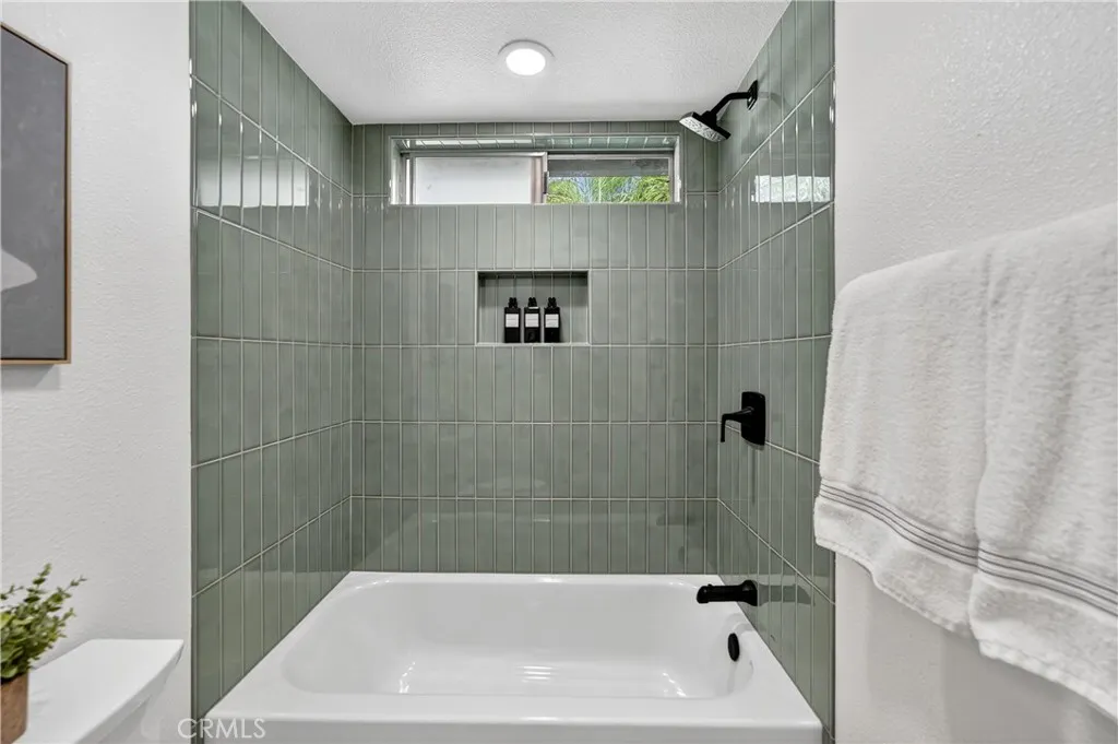 1891 N Garland Lane, Anaheim, California 92807 home-pic-33