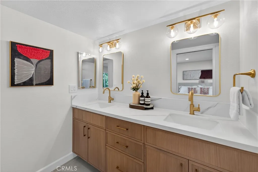 1891 N Garland Lane, Anaheim, California 92807 home-pic-25