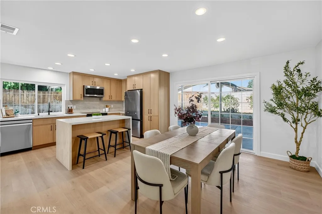 1891 N Garland Lane, Anaheim, California 92807 home-pic-12