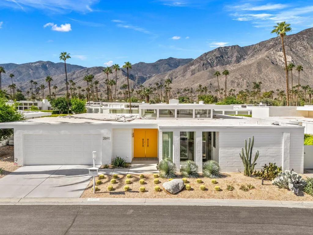 2691 S Kings Road E, Palm Springs, California 92264 home-pic-0