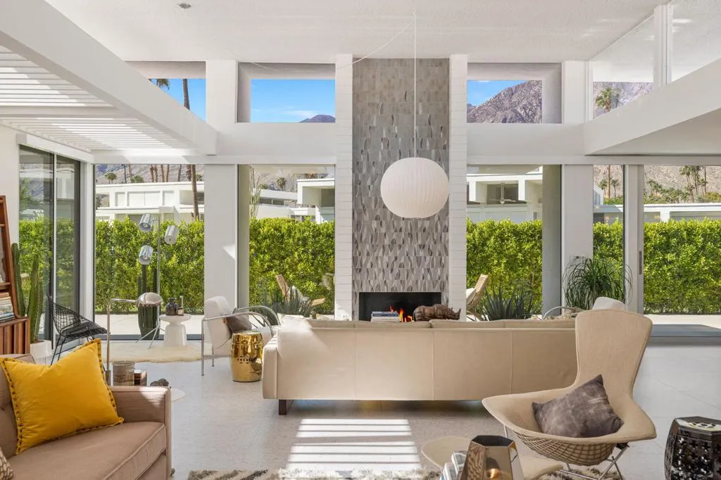 2691 S Kings Road E, Palm Springs, California 92264 home-pic-7