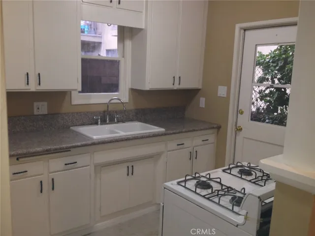 175 S Sierra Madre, Pasadena, California 91107