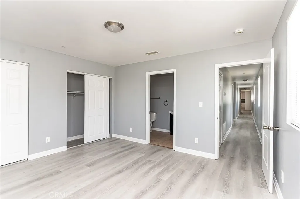 1639 1639 1/2 E 109th, Los Angeles, California 90059 home-pic-16