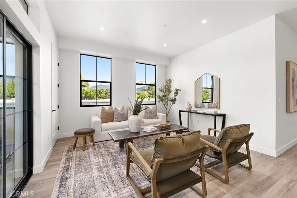 581 Higuera Street 201, San Luis Obispo, California 93401 home-pic-15