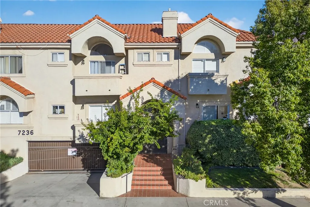 7236 Amigo 113, Reseda, California 91335 home-pic-0