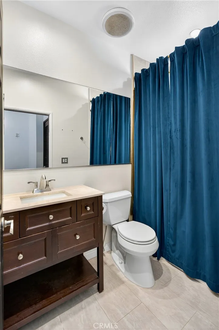 7236 Amigo 113, Reseda, California 91335 home-pic-34