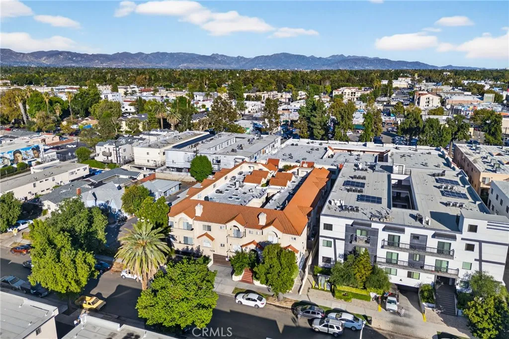 7236 Amigo 113, Reseda, California 91335 home-pic-42