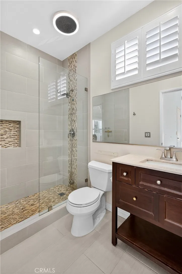 7236 Amigo 113, Reseda, California 91335 home-pic-27