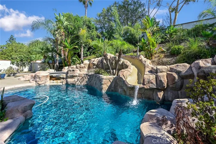 20450 Via Guadalupe, Yorba Linda, California 92887