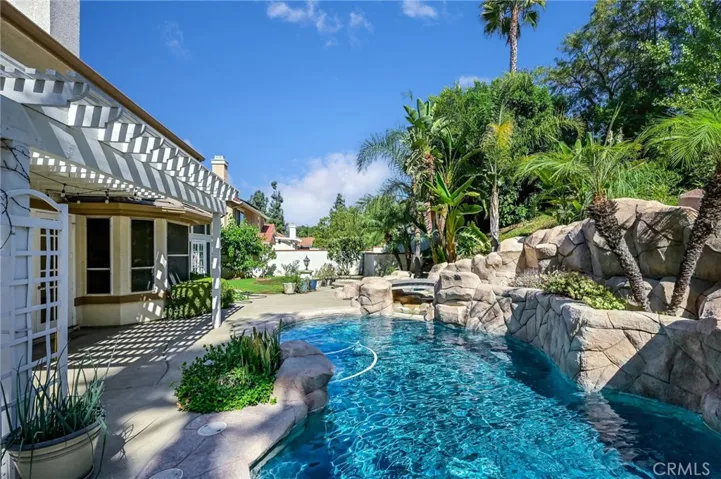 20450 Via Guadalupe, Yorba Linda, California 92887