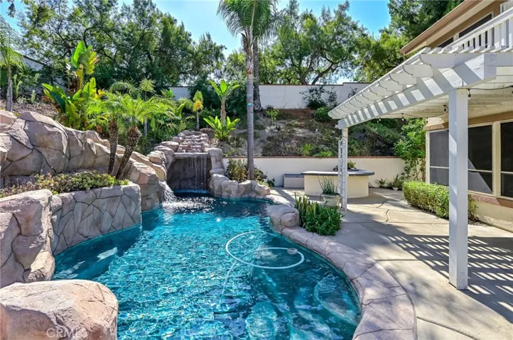 20450 Via Guadalupe, Yorba Linda, California 92887