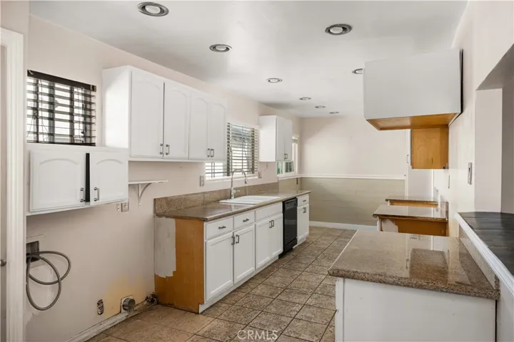 3663 W 60th Street, Los Angeles, California 90043