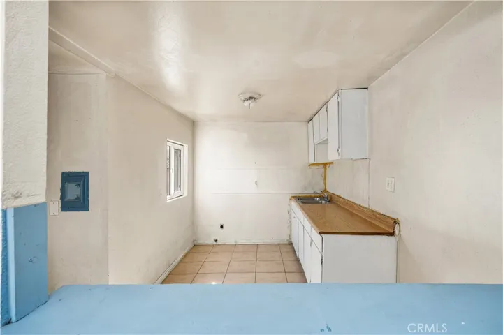 3663 W 60th Street, Los Angeles, California 90043
