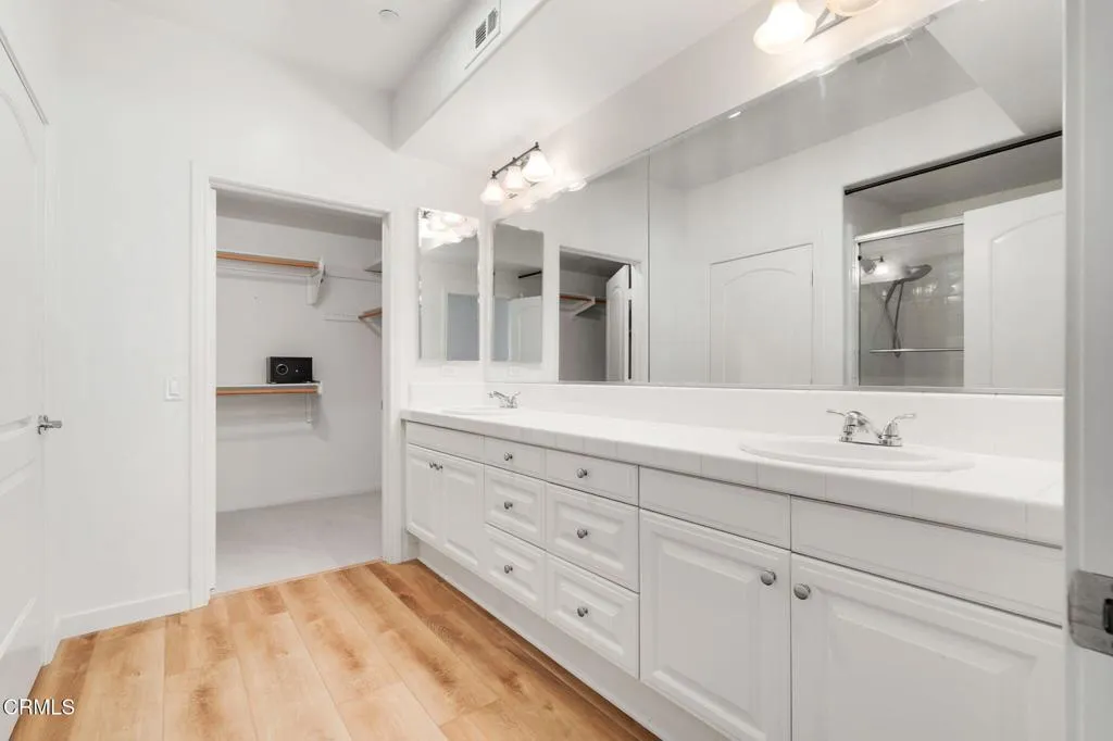1721 S Hill Road 102, Ventura, California 93003 home-pic-18