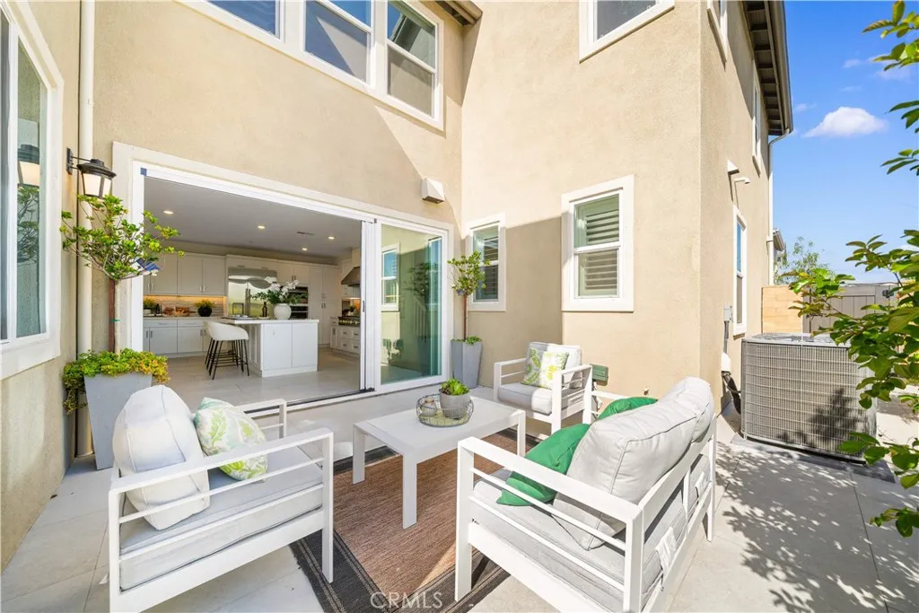 306 Treble, Irvine, California 92618 home-pic-29