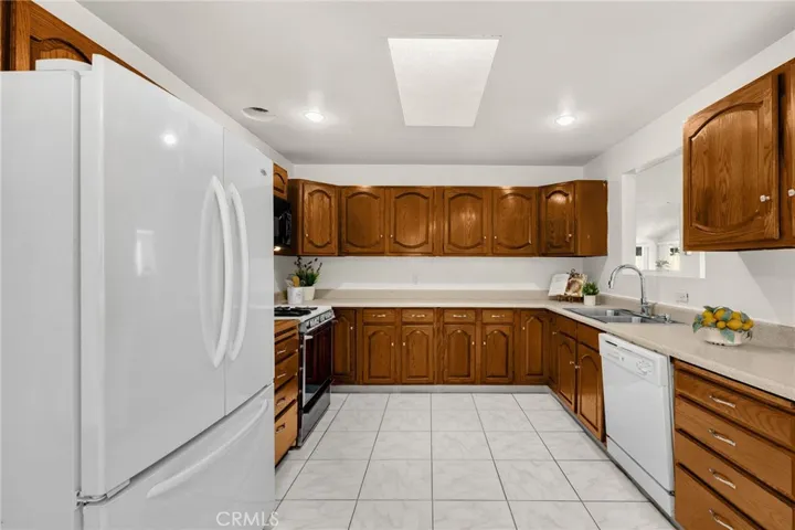 14721 Riata Street, Midway City, California 92655