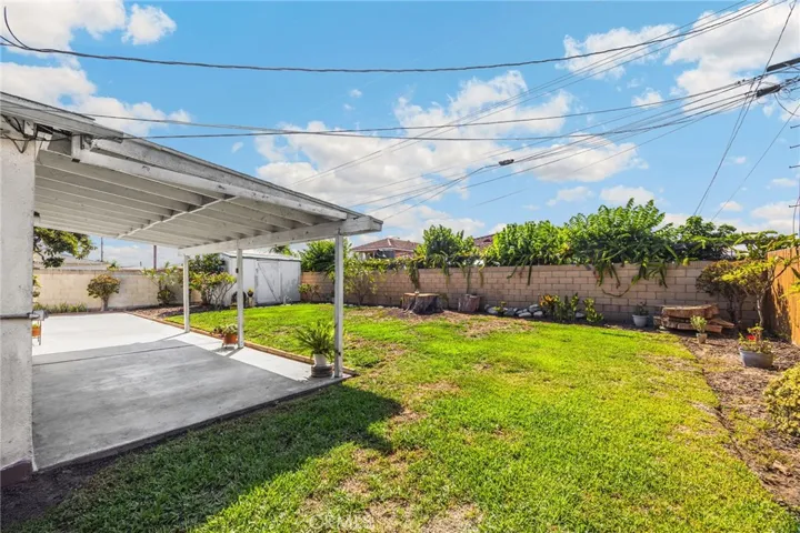 14721 Riata Street, Midway City, California 92655