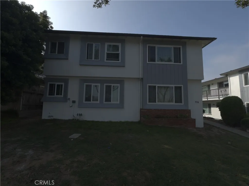 1116 E Imperial Ave