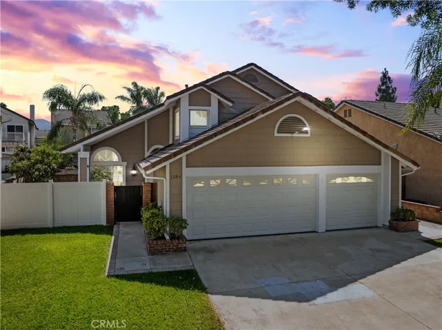 1284 Mayfair Drive, Corona, California 92882