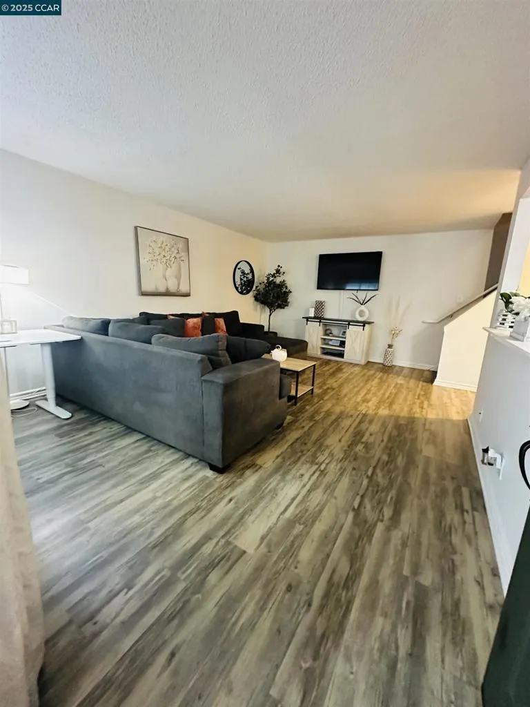 670 Fargo Ave 5, San Leandro, California 94579 home-pic-3