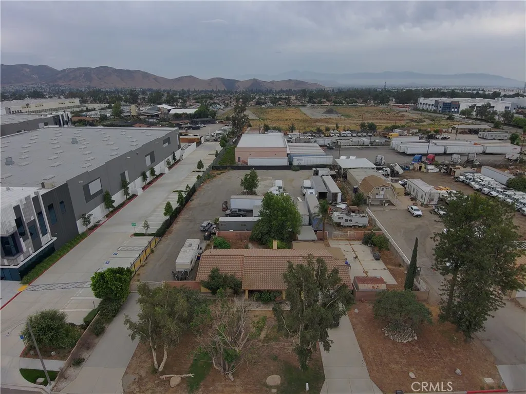 13981 Rose, Fontana, California 92337 home-pic-0
