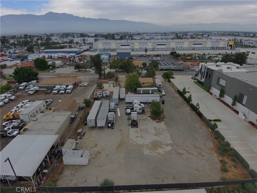 13981 Rose, Fontana, California 92337 home-pic-2