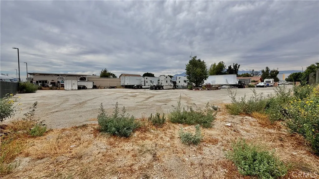 13981 Rose, Fontana, California 92337 home-pic-22