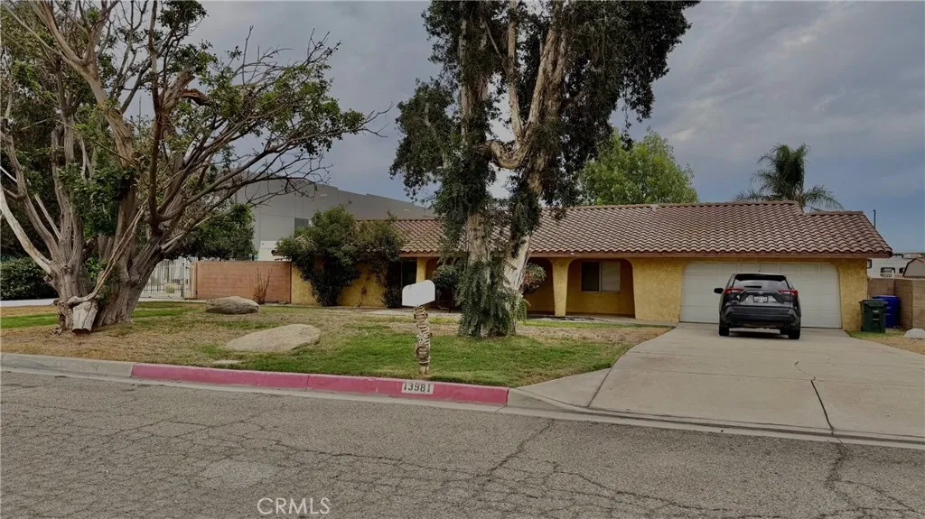 13981 Rose, Fontana, California 92337 home-pic-3
