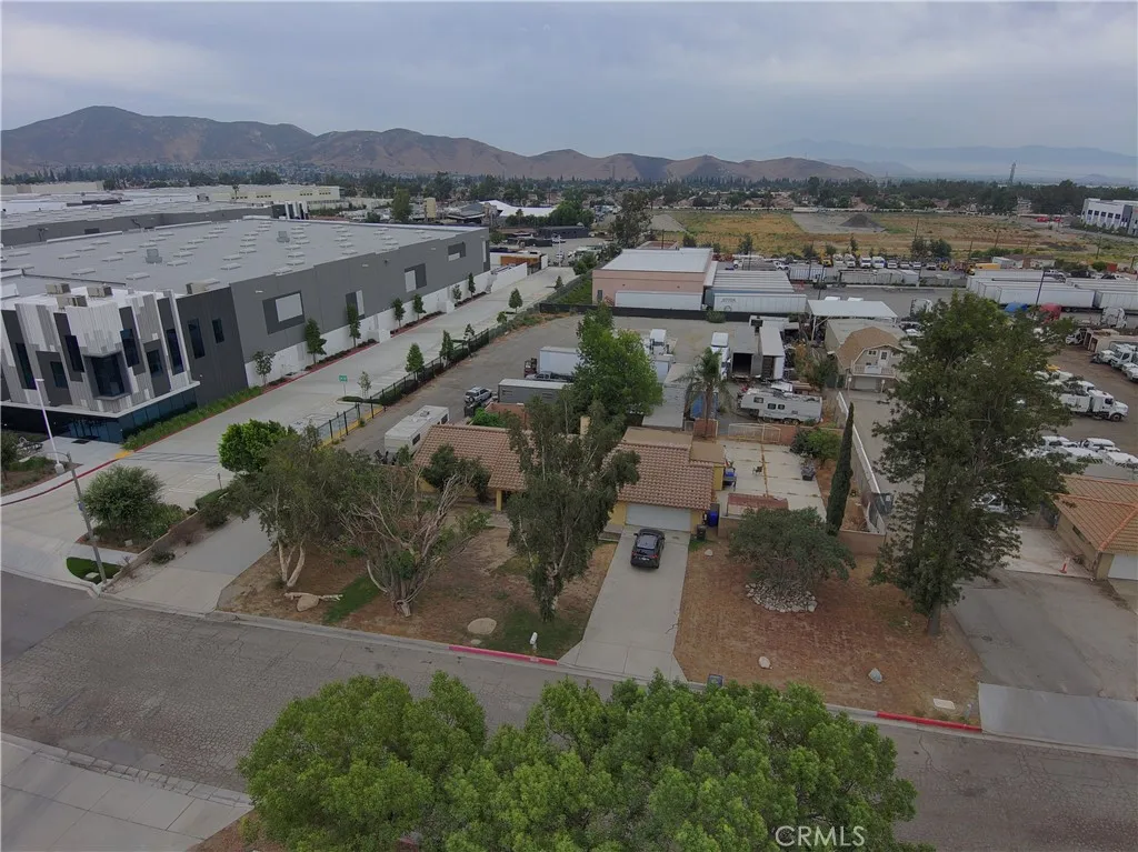 13981 Rose, Fontana, California 92337 home-pic-1