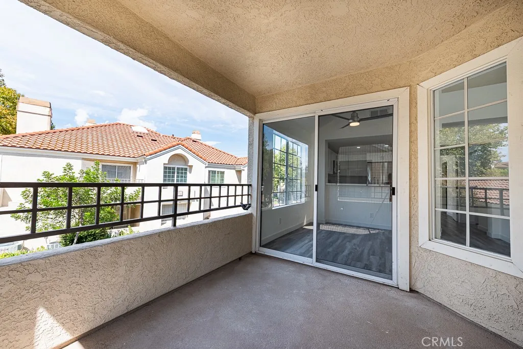 4240 Lost Hills 3108, Calabasas, California 91301 home-pic-20