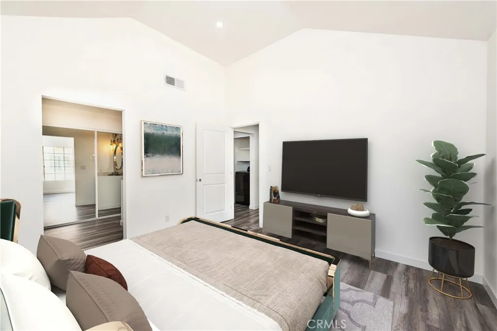 4240 Lost Hills 3108, Calabasas, California 91301 home-pic-2