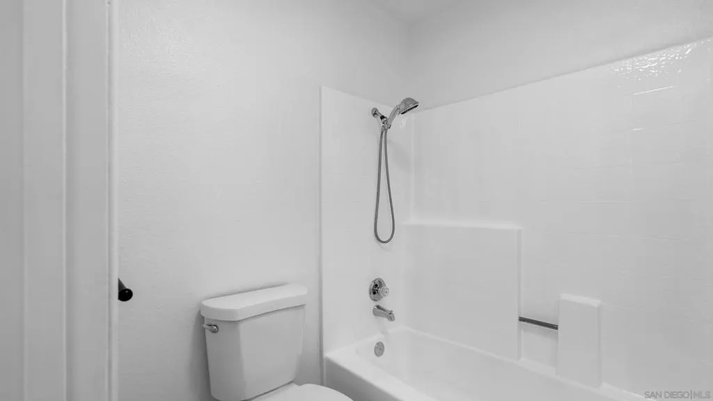 1508 Granite Hills 308, El Cajon, California 92019 home-pic-23