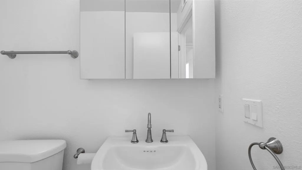 1508 Granite Hills 308, El Cajon, California 92019 home-pic-16