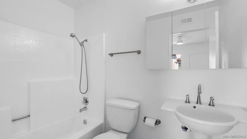 1508 Granite Hills 308, El Cajon, California 92019 home-pic-19
