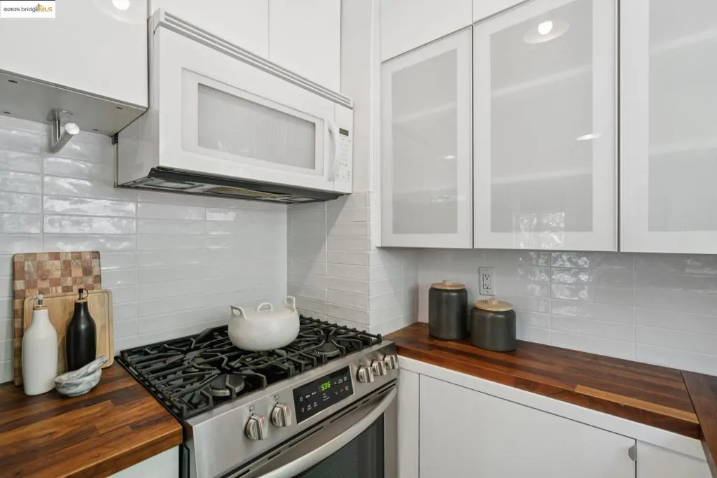 5673 Florence Ter, Oakland, California 94611 home-pic-17