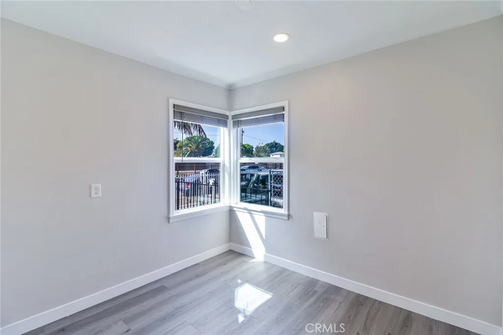 645 E 98th Street, Los Angeles, California 90002 home-pic-10