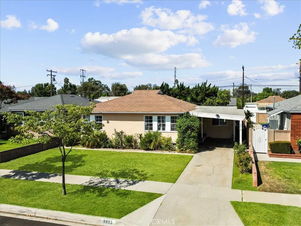 9813 Houghton Avenue, Santa Fe Springs, California 90670 home-pic-2