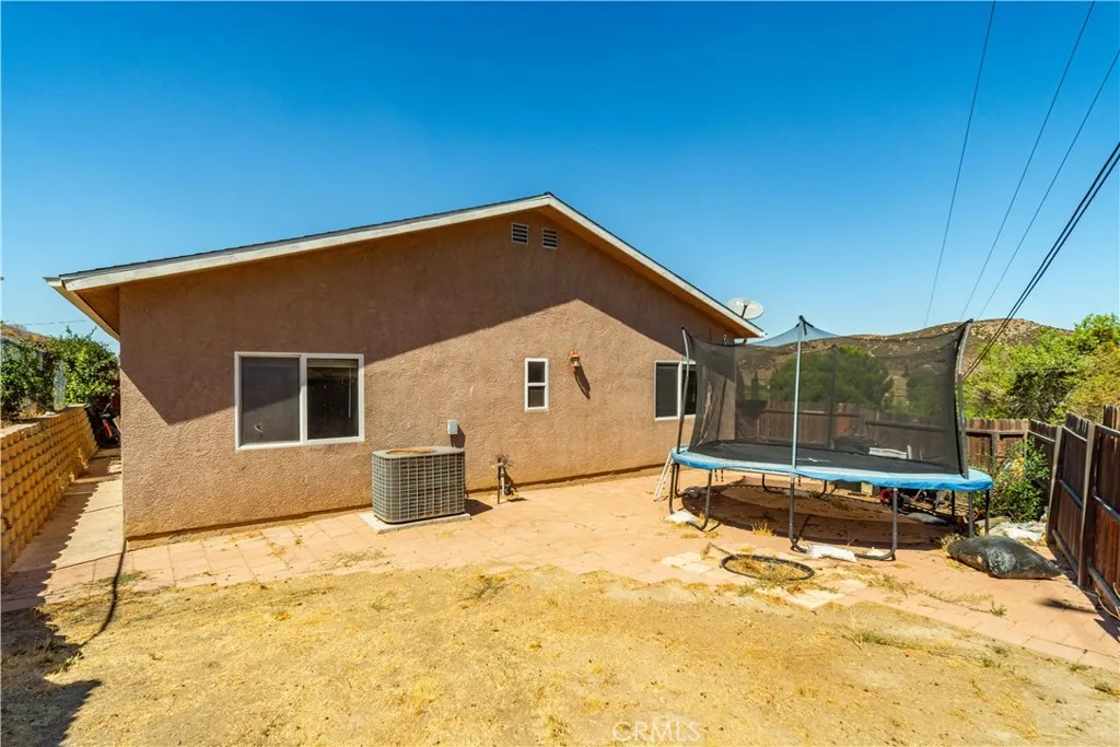 42846 Montello Drive, Lake Elizabeth, California 93532 home-pic-21