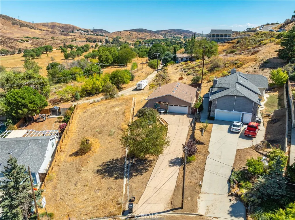 42846 Montello Drive, Lake Elizabeth, California 93532 home-pic-27