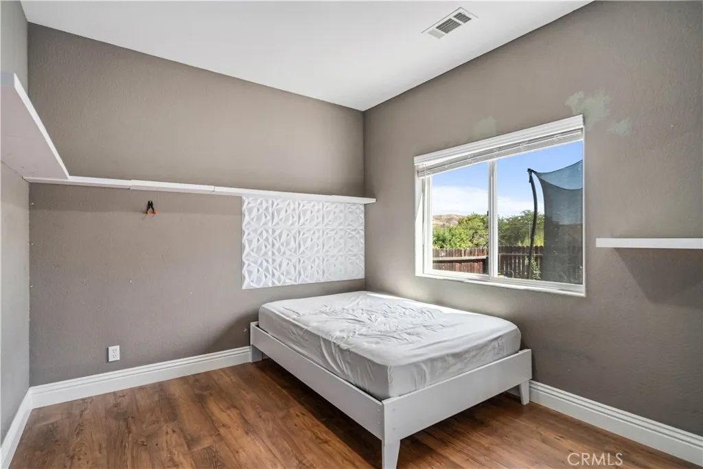 42846 Montello Drive, Lake Elizabeth, California 93532 home-pic-19