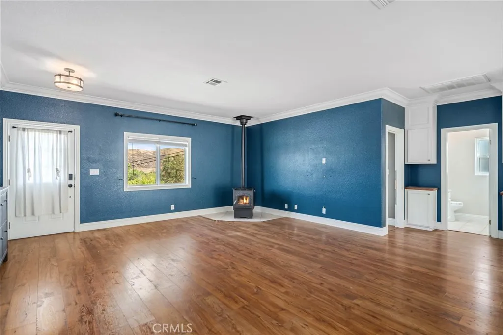 42846 Montello Drive, Lake Elizabeth, California 93532 home-pic-7