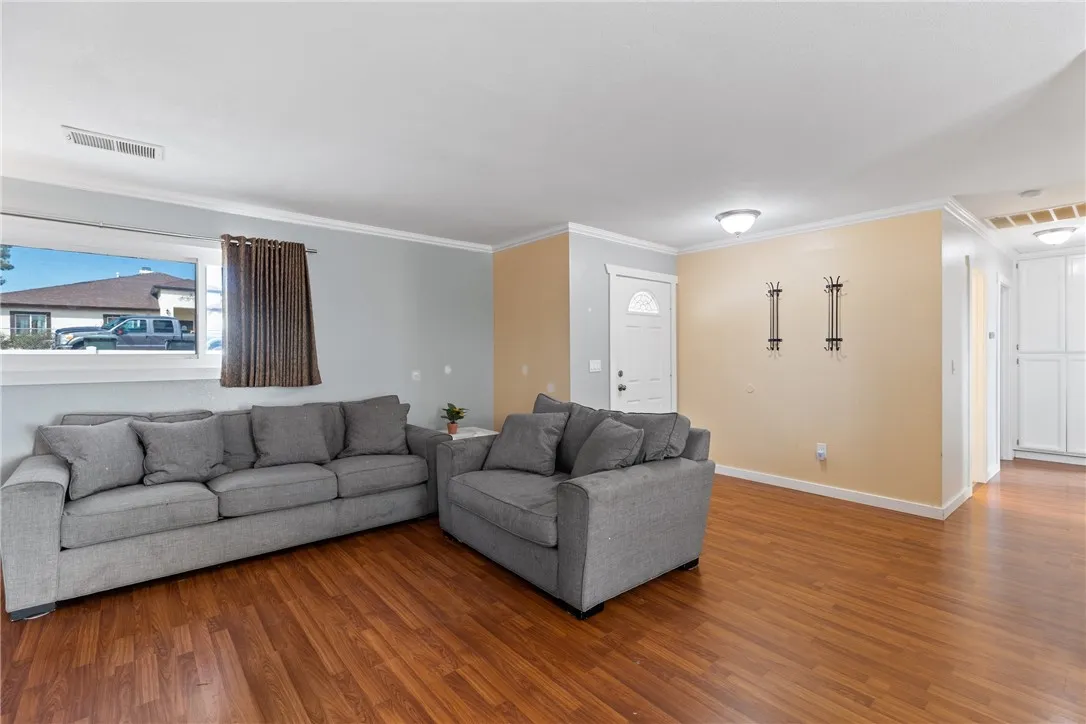 13357 Calcite Avenue, Victorville, California 92395 home-pic-9