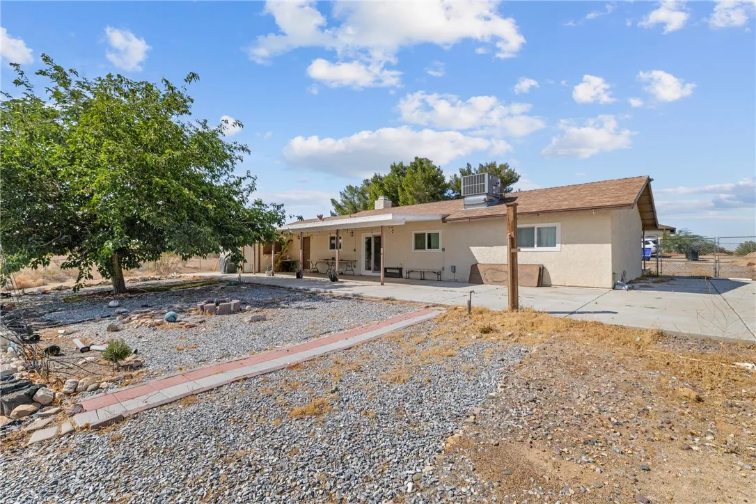 13357 Calcite Avenue, Victorville, California 92395 home-pic-30