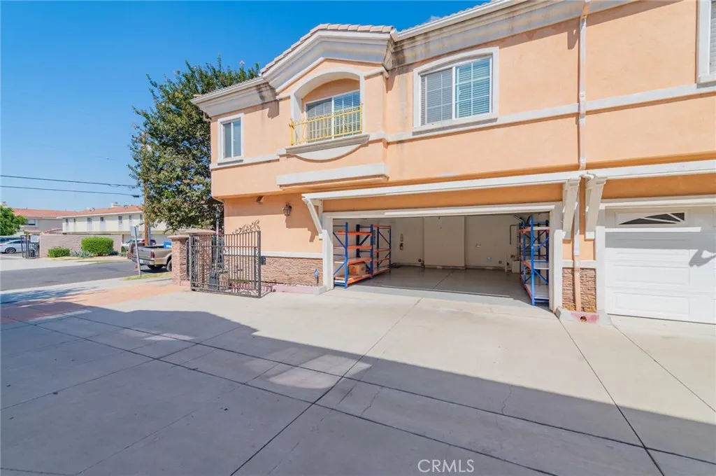 5786 Kingman, Buena Park, California 90621 home-pic-3
