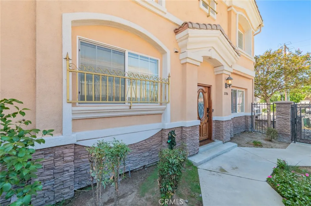 5786 Kingman, Buena Park, California 90621 home-pic-2